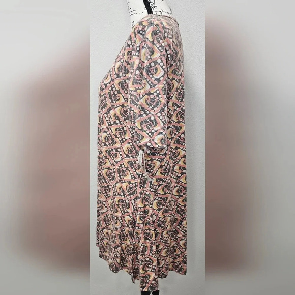 LulaRoe Women's Perfect T Multicolor Half Sleeve Tunic Size Large NWT - Picture 2 of 12